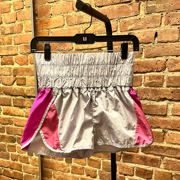 Free People the way home shorts. Small - Picture 2 of 4